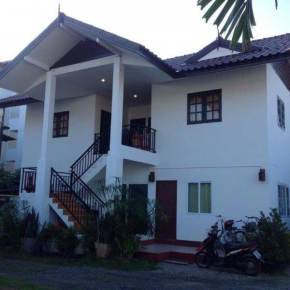Kitti Rose Home, Chang Phuak